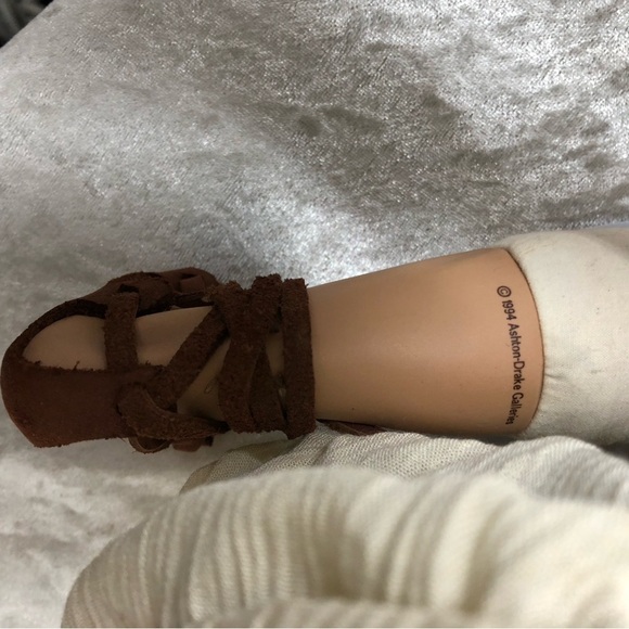 Vintage Ashton Drake Let the Little Children come to me figurines Jesus-FLAWED - Picture 8 of 15